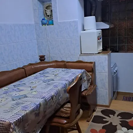 Apartment 3 *